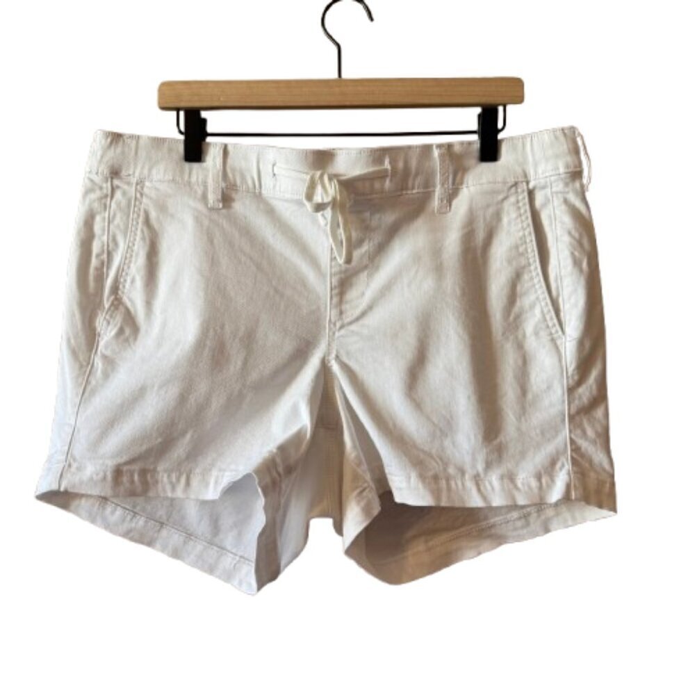 Women's 0 Torrid Drawstring Pull on White Shorts Elastic Waist
